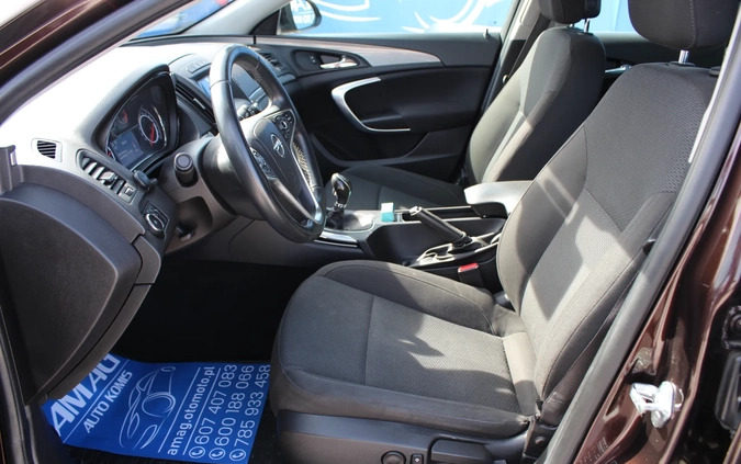 Opel Insignia cena 23900 przebieg: 322000, rok produkcji 2013 z Łeba małe 466